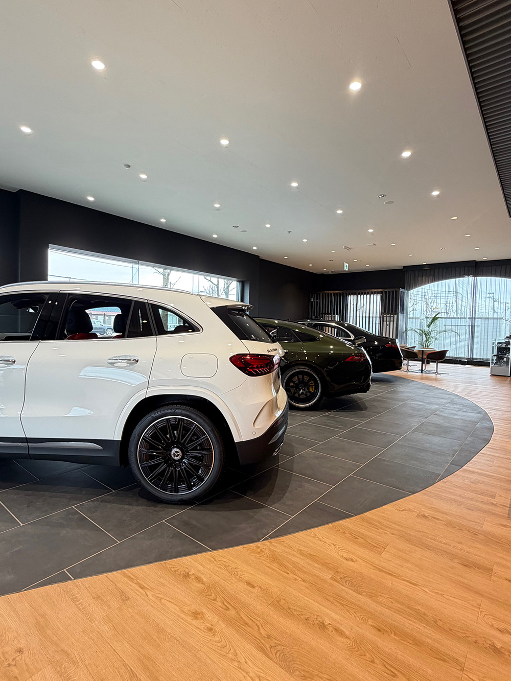 ショールーム内観